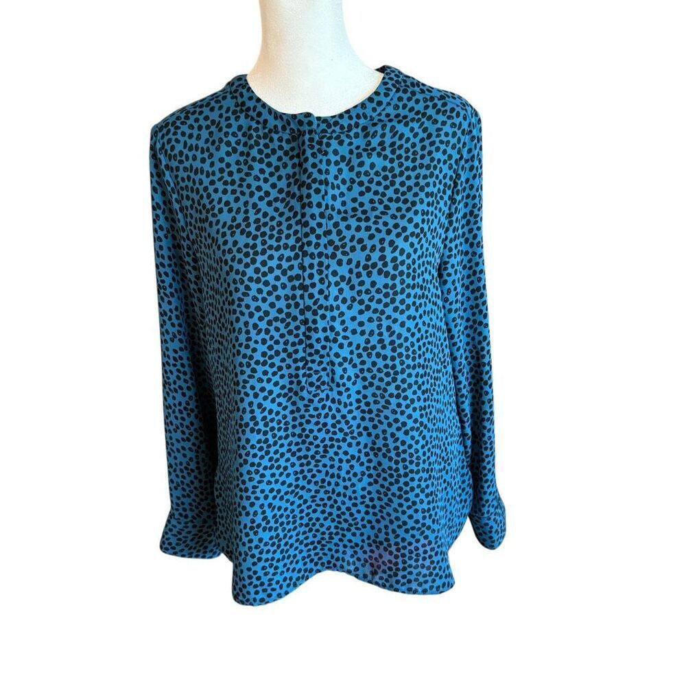 Apt 9 blue polka dot blouse size petite medium